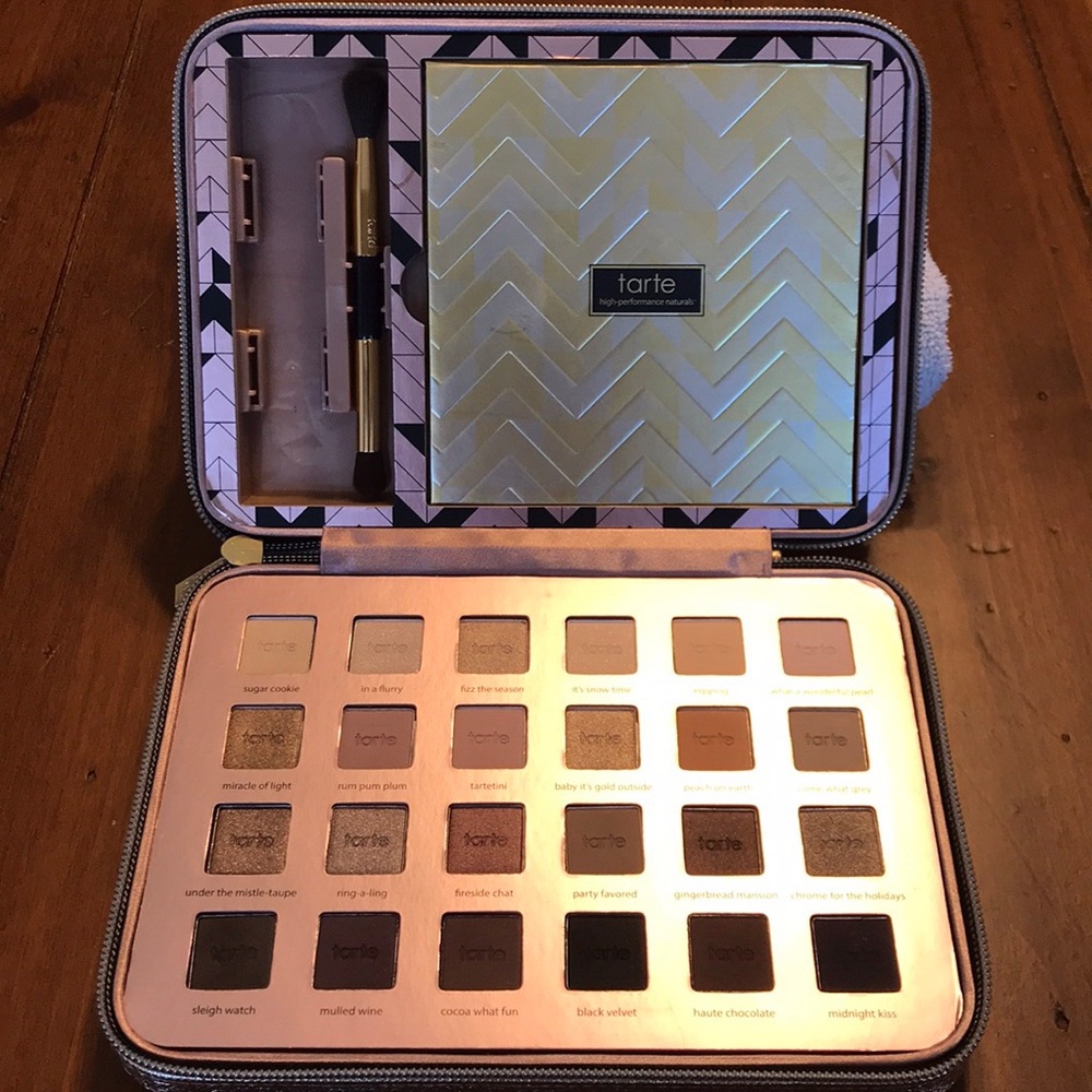 Tarte holiday palette